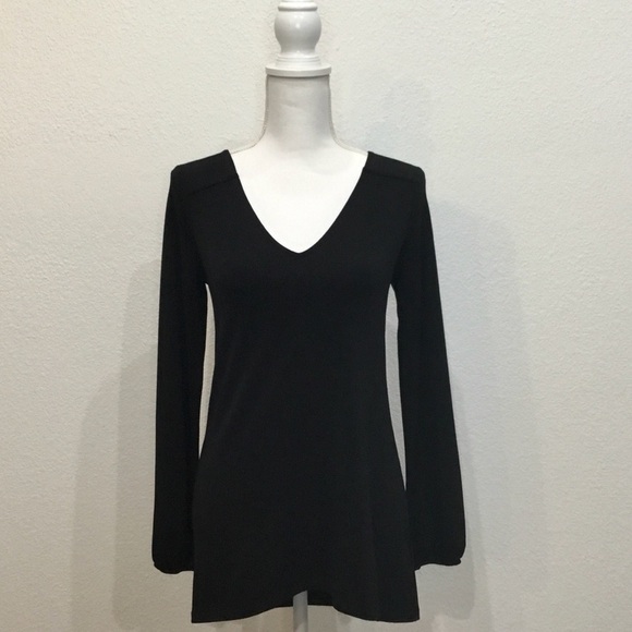 EXPRESS Black Long Sleeve Lace Up Back Pullover Stretch Top - Picture 1 of 4